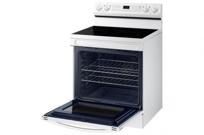 30" Samsung 6.3 Cu. Ft. Freestanding Electric Range With Built-In Wi-fi - NE63A6511SW