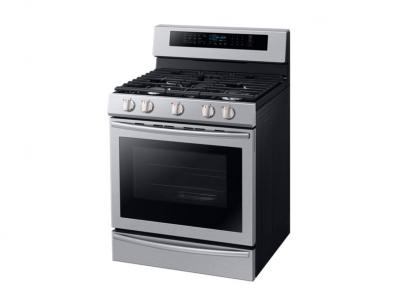 30'' Samsung Gas Range with 20 K BTU Dual Burner 5.8 cf NX58M6650WS