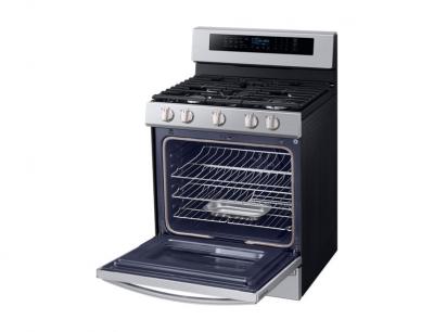 30'' Samsung Gas Range with 20 K BTU Dual Burner 5.8 cf NX58M6650WS