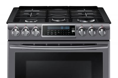 30" Samsung Gas Range with 18K Dual Power Burner, 5.8 cu.ft NX58K9500WG