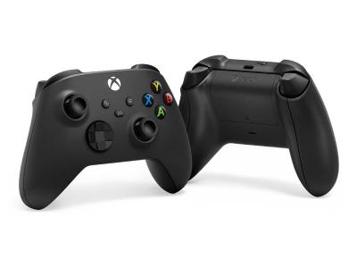 Xbox Wireless Controller in Black - QAT-00001